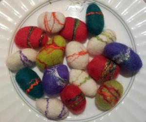 Wet felted Christmas pebbles approx 5x3cm